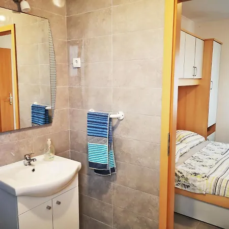 Apartments Grgo Appartement *